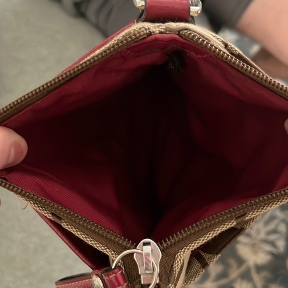 Coach Satchel - Picture 1 of 2